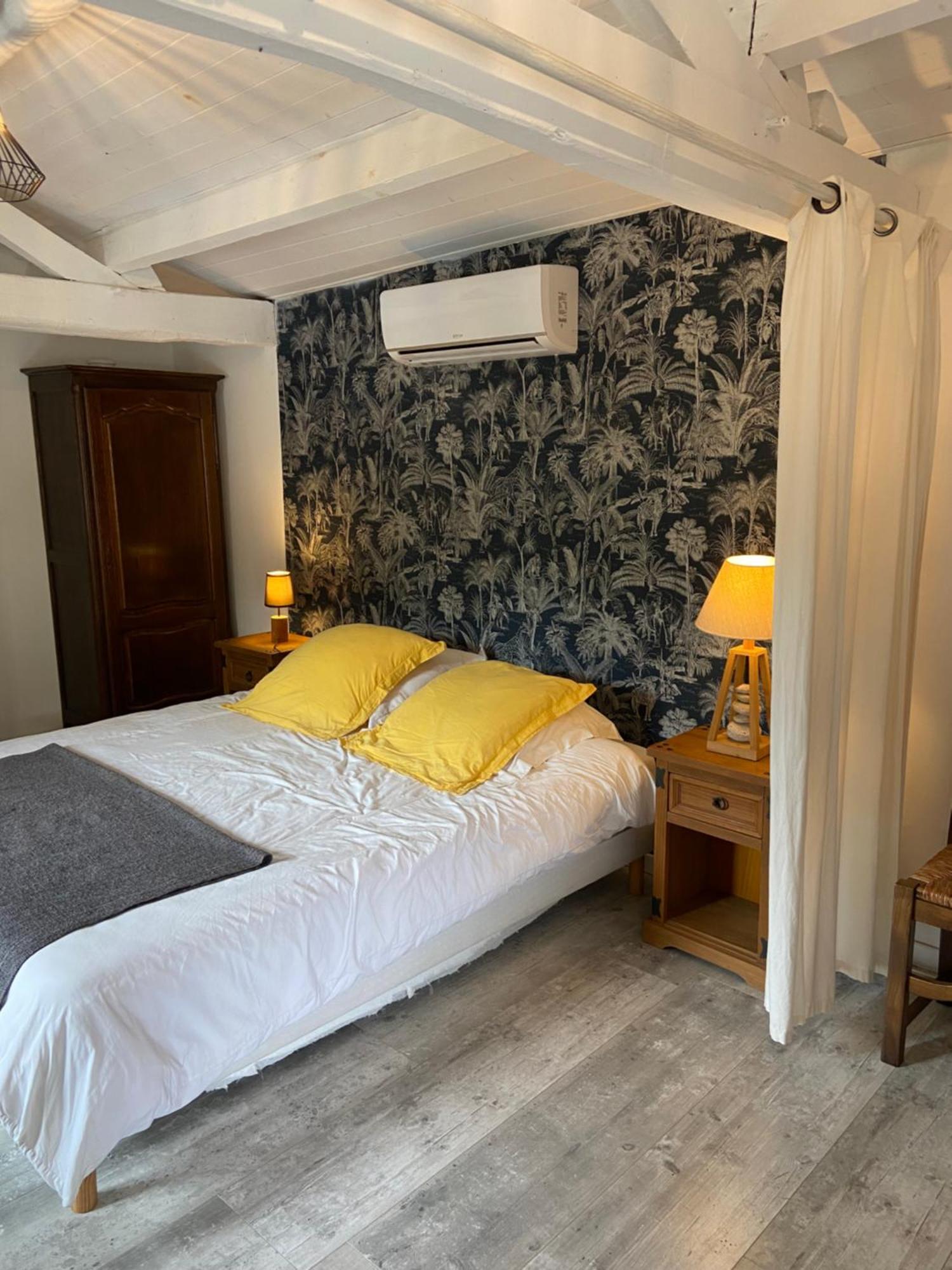 Le Petit Moulin Hotel Pouzauges Luaran gambar