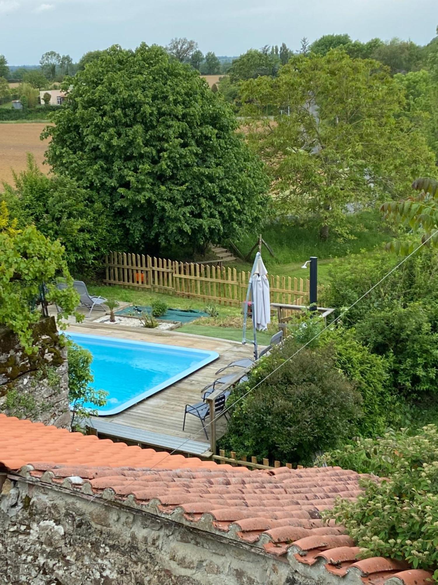 Le Petit Moulin Hotel Pouzauges Luaran gambar